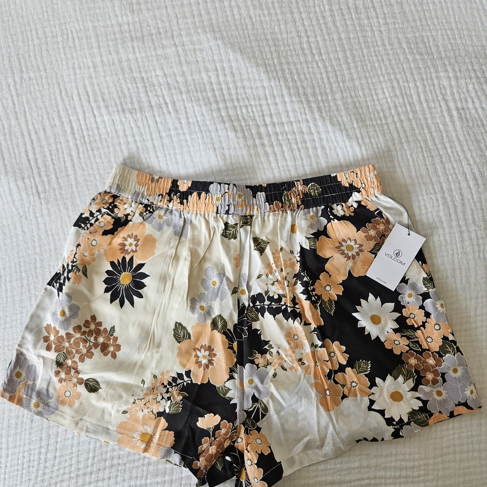 Volcom Cream and Black High Waist Shorts